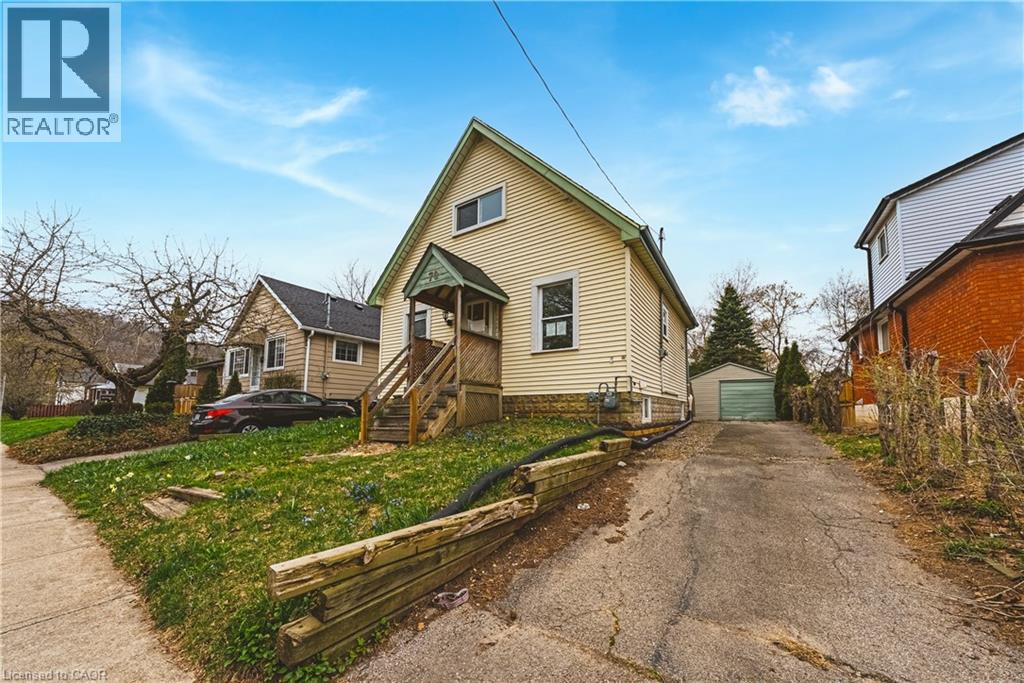 70 HILLVIEW Street, Hamilton, Ontario