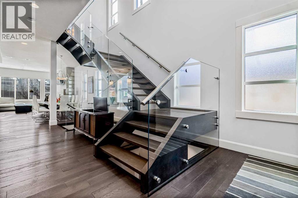 405 29 Avenue Ne, Calgary, Alberta  T2E 2C5 - Photo 4 - A2269882