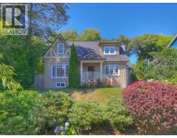 <div class="price">$3,780,000</div> 3521 W 39th Avenue, Vancouver<br><div style="margin-bottom:8px;"><small>1ne Collective Realty Inc.</small></div><div class='bed_bath'>5 Bed | 4 Bath</div>