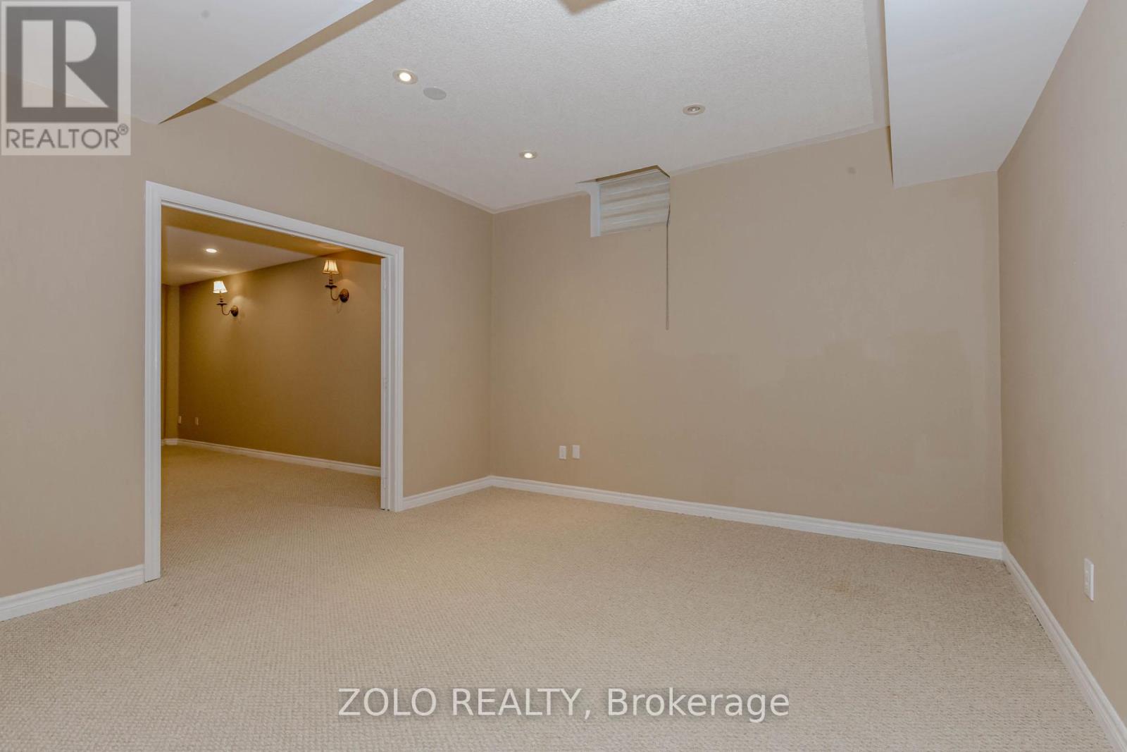 2257 Manor Hill Drive N, Mississauga, Ontario  L5M 5B8 - Photo 13 - W12611540