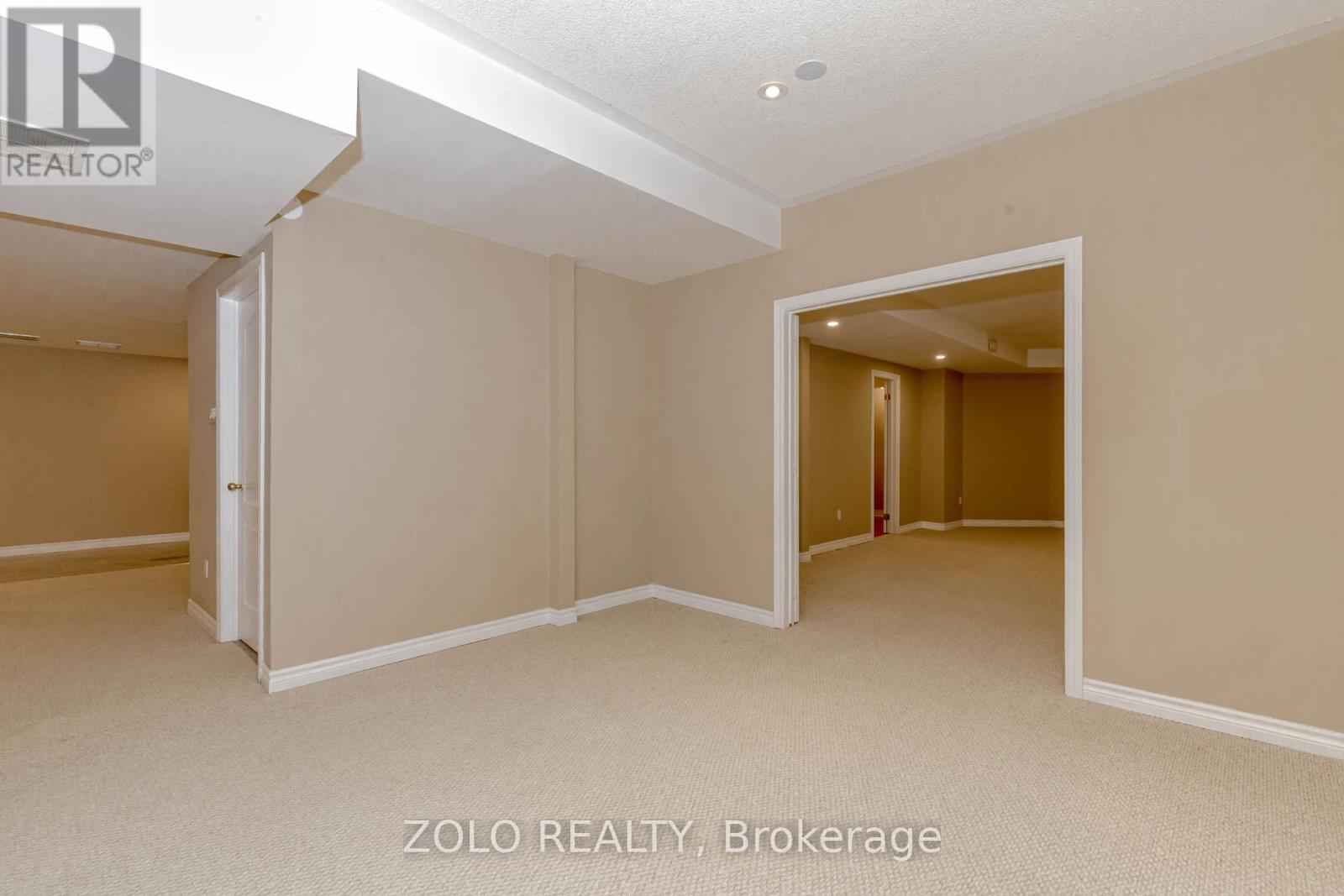 2257 Manor Hill Drive N, Mississauga, Ontario  L5M 5B8 - Photo 14 - W12611540