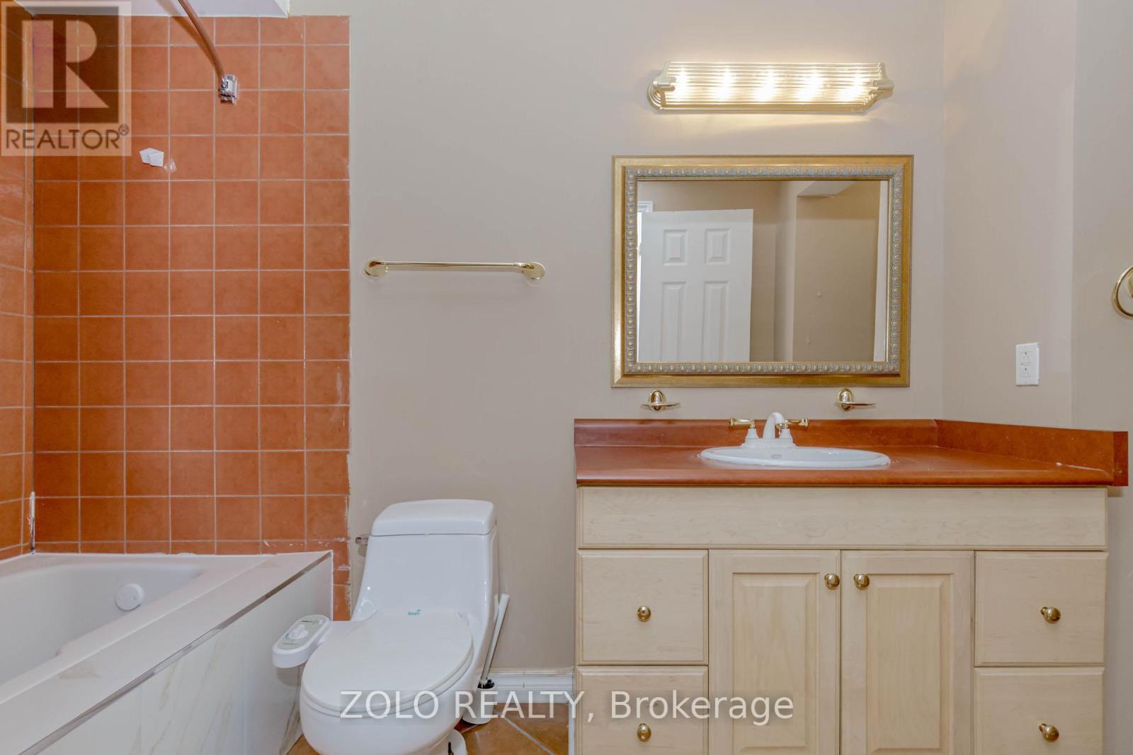 2257 Manor Hill Drive N, Mississauga, Ontario  L5M 5B8 - Photo 18 - W12611540