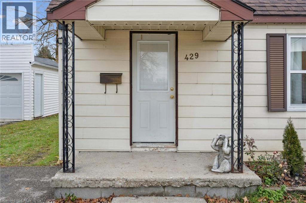 429 Clayton Street, Listowel, Ontario  N4W 2G4 - Photo 3 - 40790900