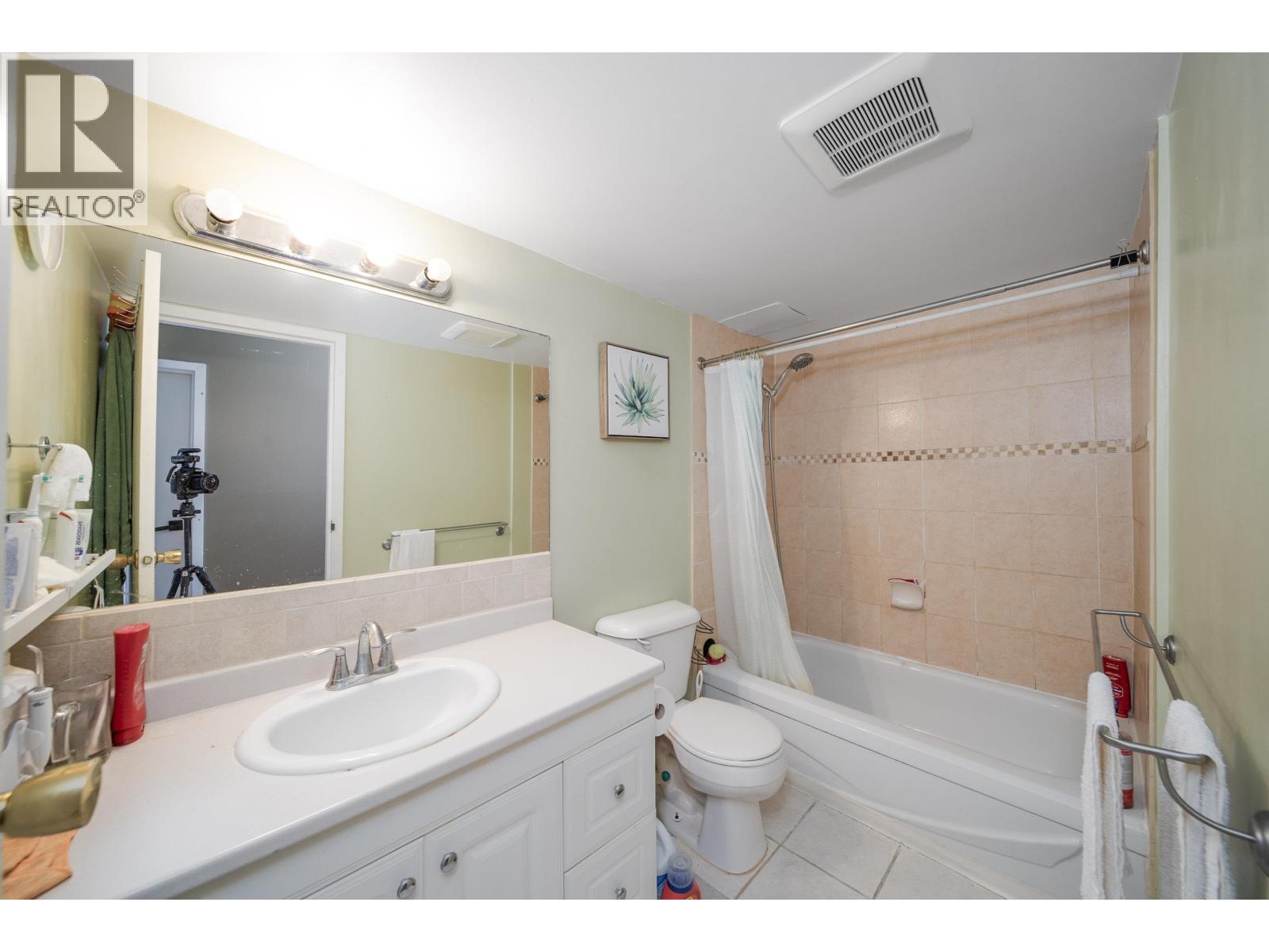 205 215 Mowat Street, New Westminster, British Columbia  V3M 4B1 - Photo 18 - R3072569