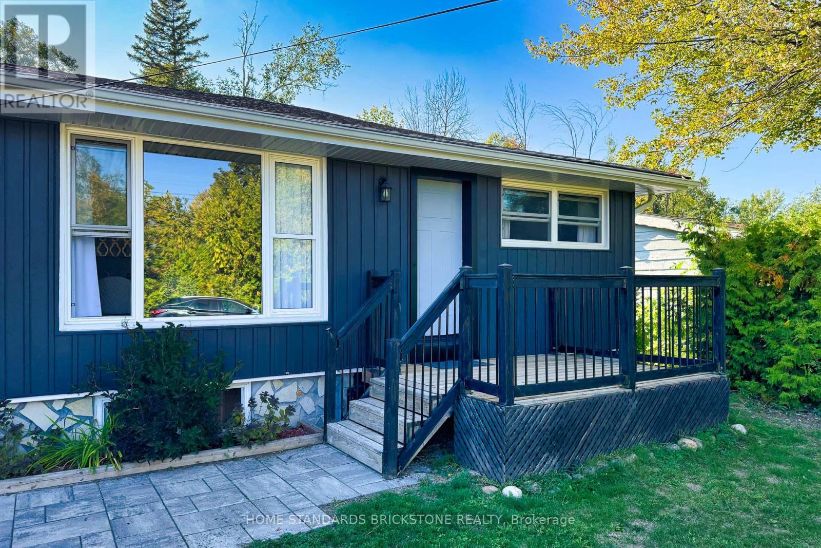 2208 Willard Avenue, Innisfil, Ontario  L9S 2C1 - Photo 4 - N12420185