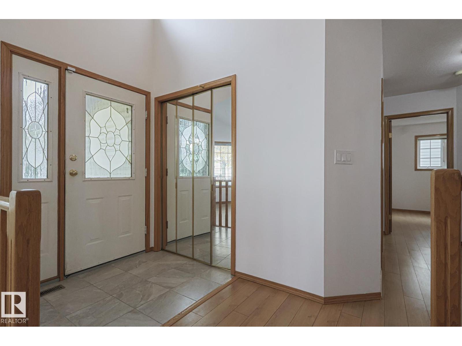 4631 43 Av Nw, Edmonton, Alberta  T6L 6L9 - Photo 3 - E4460205