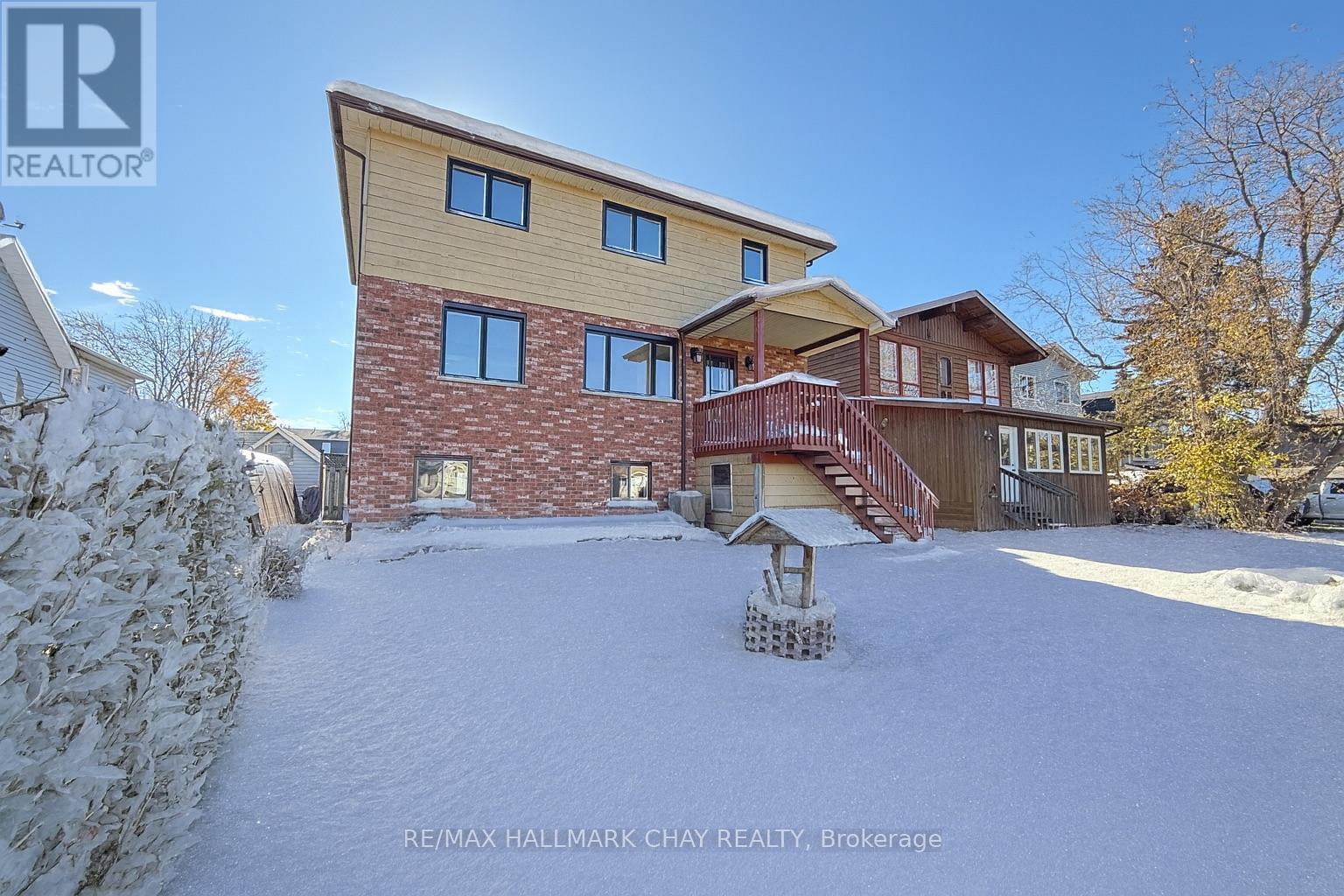 1063 Wood Street, Innisfil, Ontario  L0L 1K0 - Photo 2 - N12453775