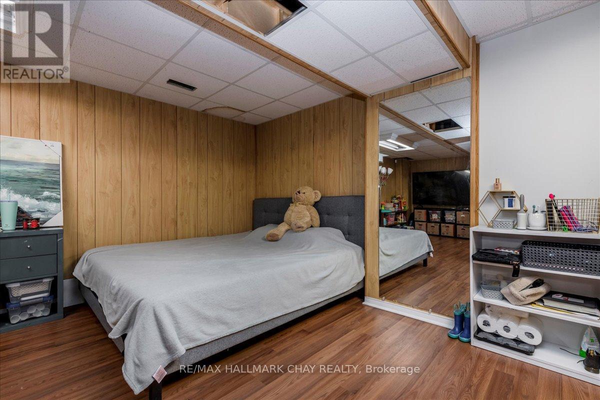 1967 Wilson Street, Innisfil, Ontario  L9S 2A1 - Photo 14 - N12556460