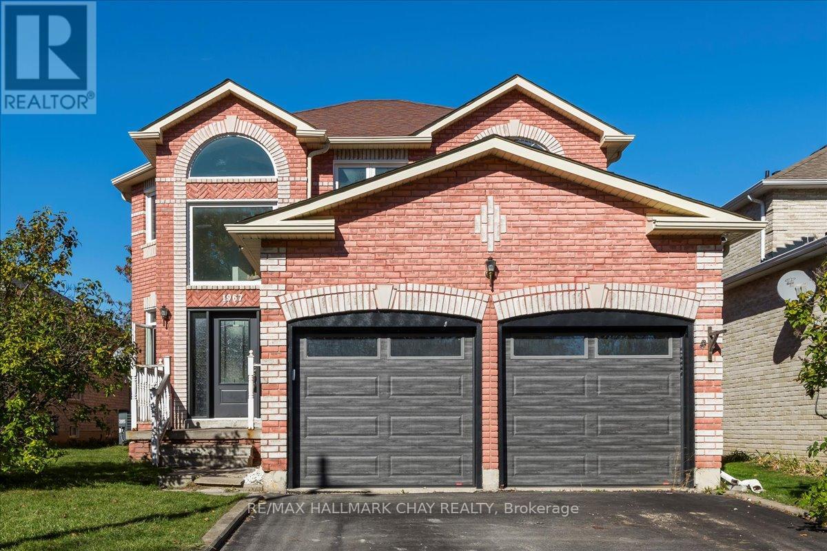 1967 Wilson Street, Innisfil, Ontario  L9S 2A1 - Photo 4 - N12556460