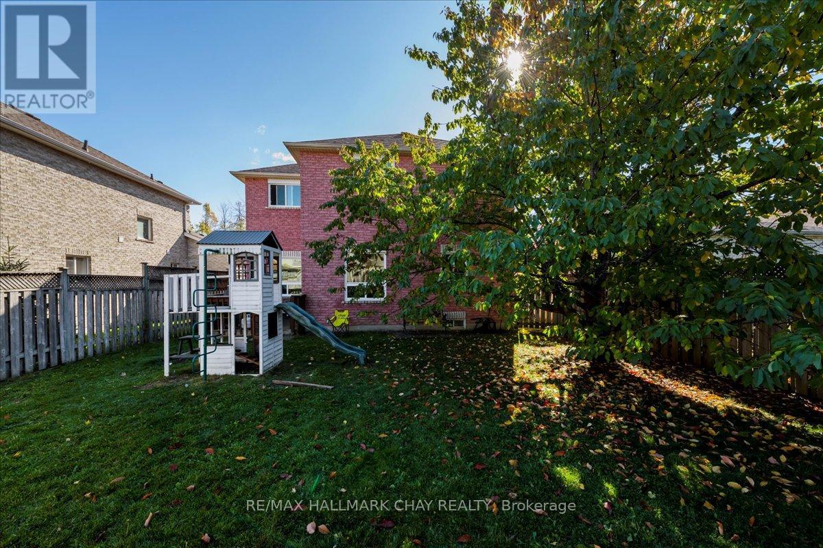 1967 Wilson Street, Innisfil, Ontario  L9S 2A1 - Photo 15 - N12556460