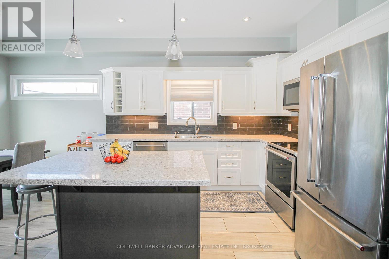 17 Homestead Way, Thorold, Ontario  L2V 0B7 - Photo 13 - X12611570