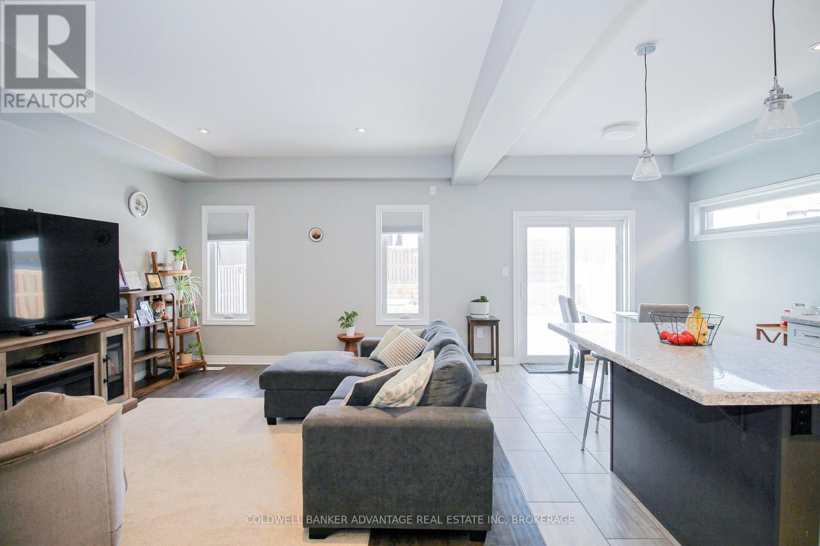 17 Homestead Way, Thorold, Ontario  L2V 0B7 - Photo 8 - X12611570