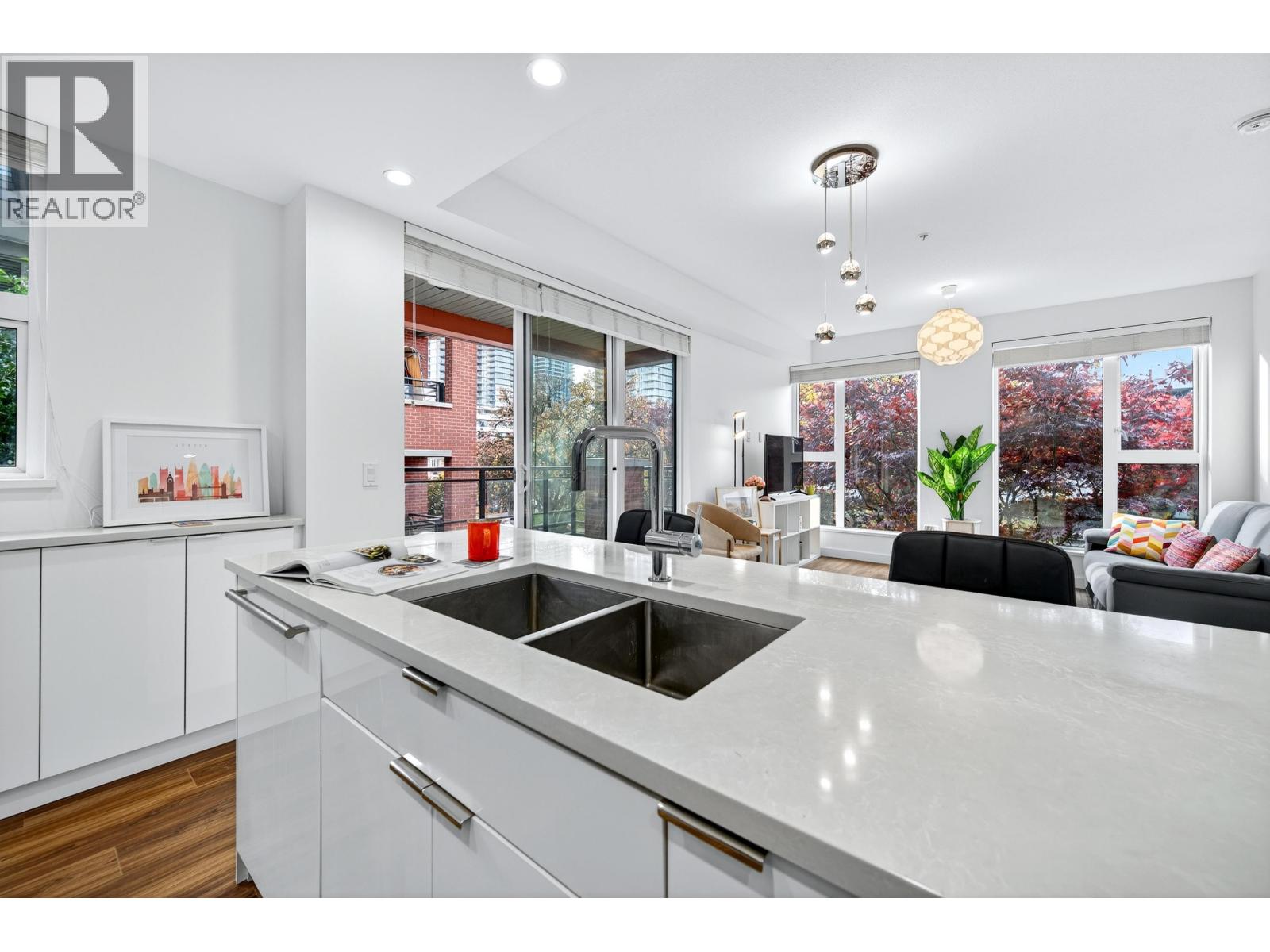 205 7928 Yukon Street, Vancouver, British Columbia  V5X 2Y7 - Photo 8 - R3072900