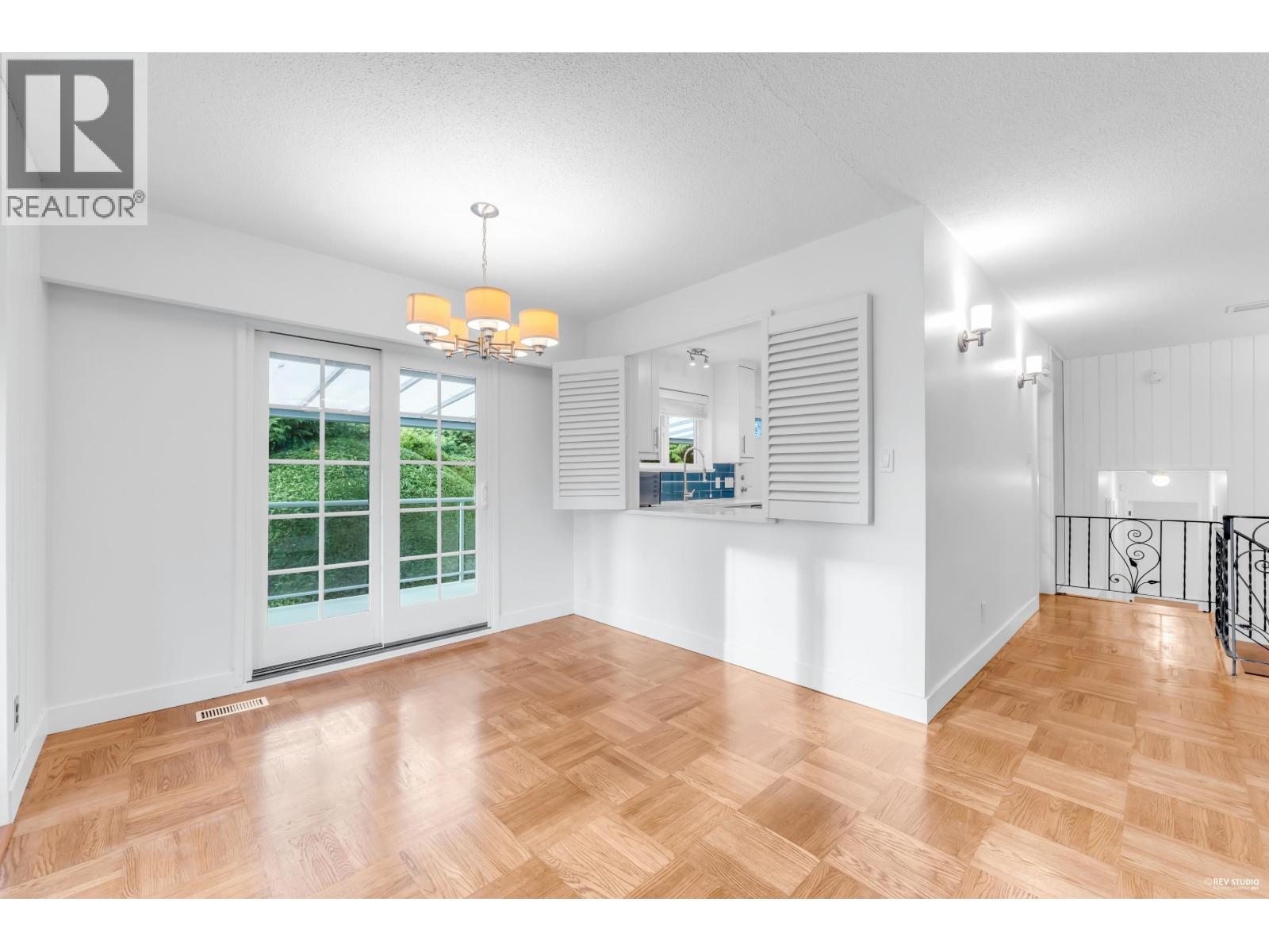 50 Glenmore Drive, West Vancouver, British Columbia  V7S 1A7 - Photo 11 - R3072896