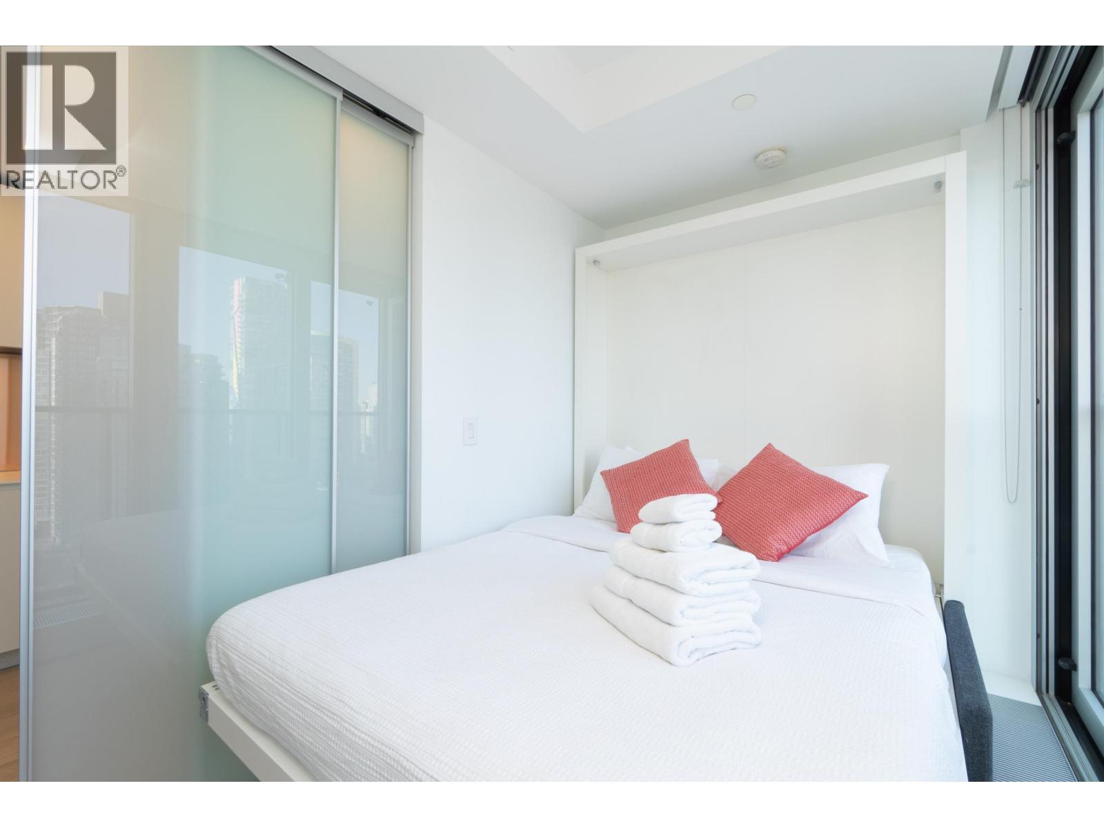 2010 1480 Howe Street, Vancouver, British Columbia  V6Z 0G5 - Photo 8 - R3072909