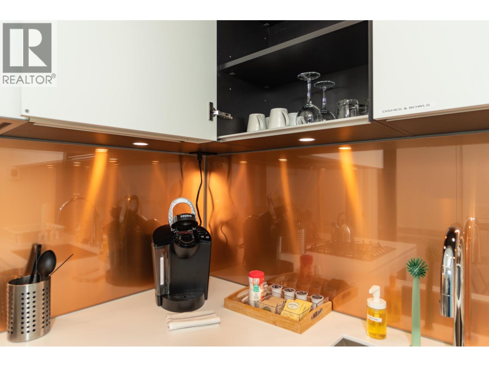 2010 1480 Howe Street, Vancouver, British Columbia  V6Z 0G5 - Photo 16 - R3072909