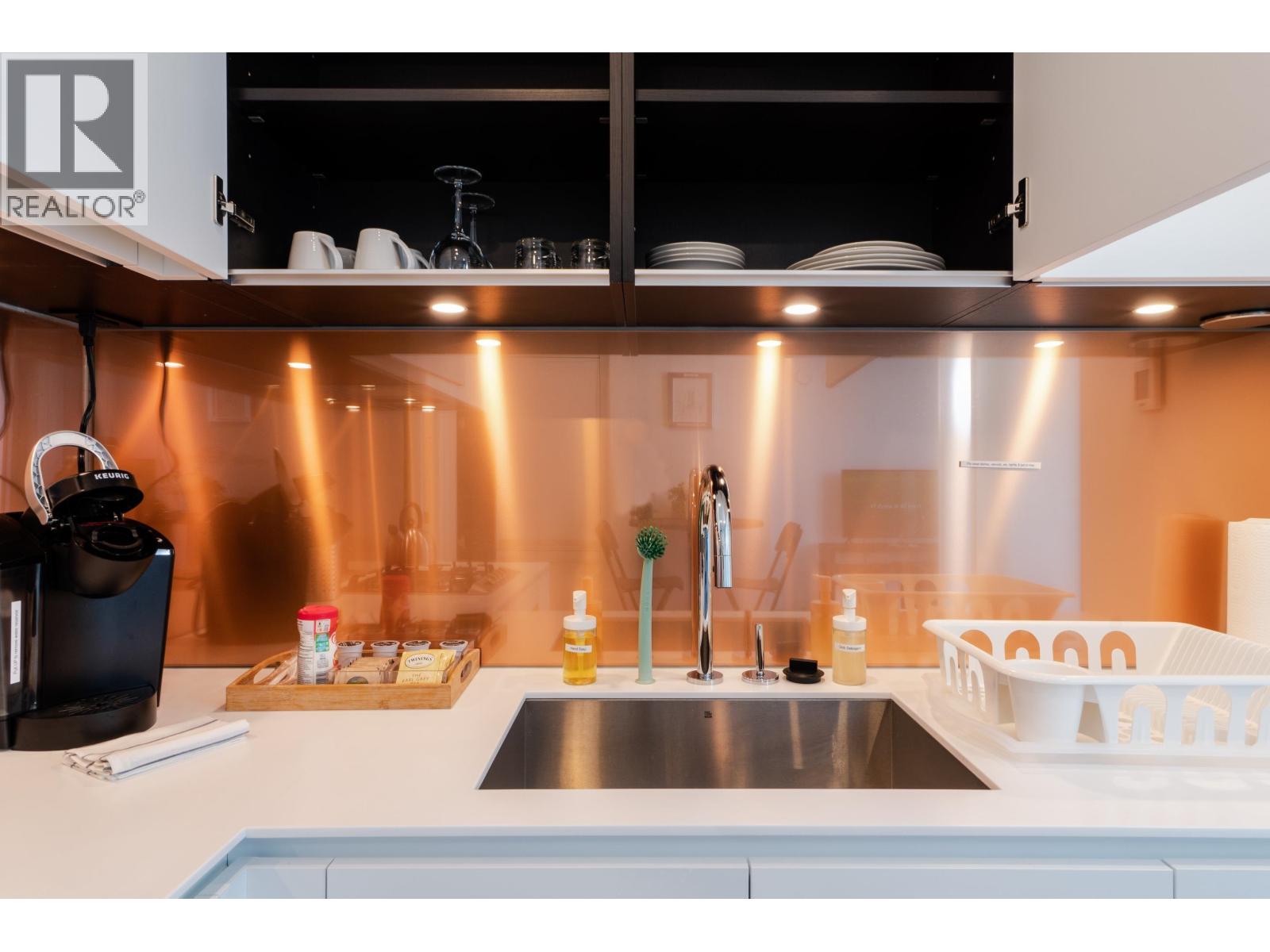 2010 1480 Howe Street, Vancouver, British Columbia  V6Z 0G5 - Photo 17 - R3072909