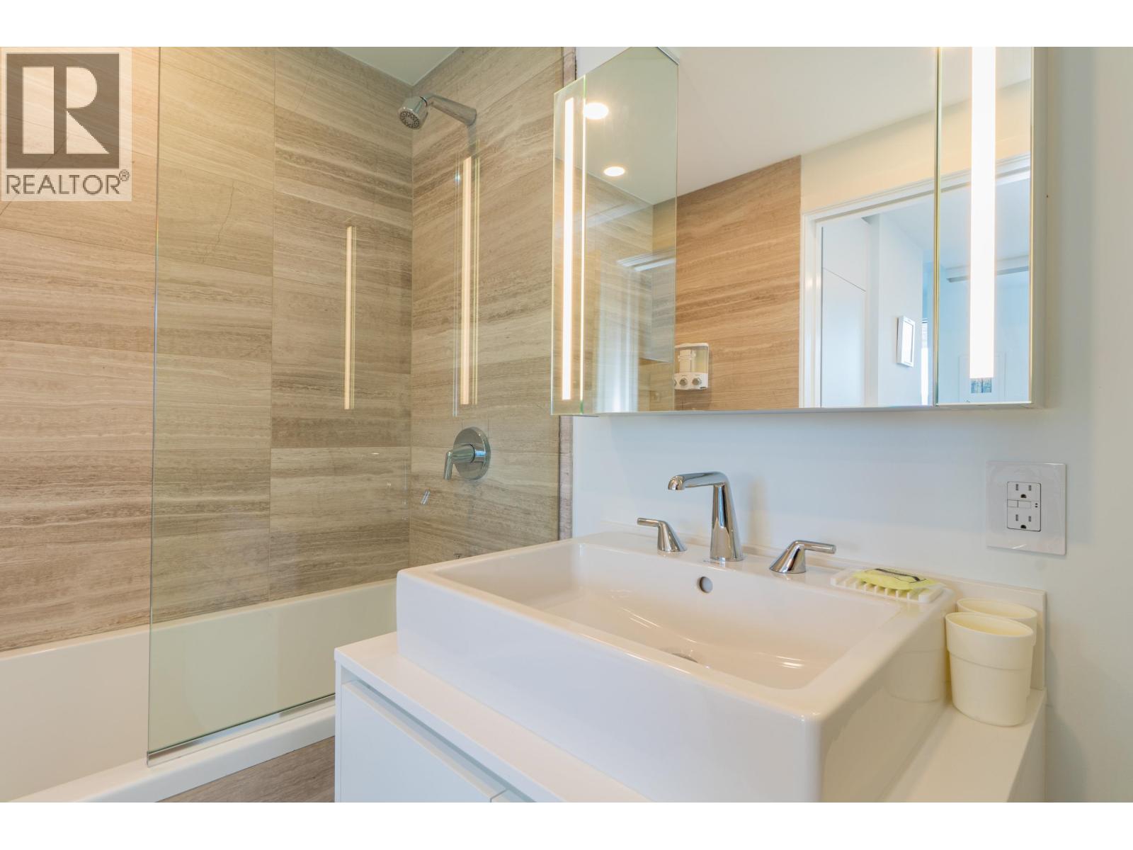 2010 1480 Howe Street, Vancouver, British Columbia  V6Z 0G5 - Photo 23 - R3072909