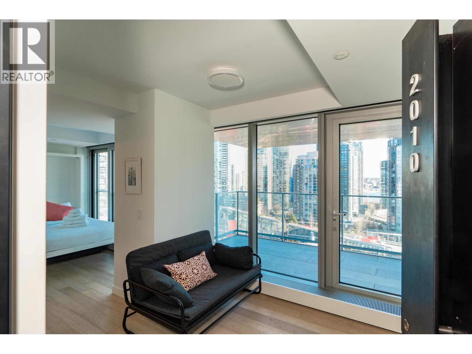 2010 1480 Howe Street, Vancouver, British Columbia  V6Z 0G5 - Photo 6 - R3072909