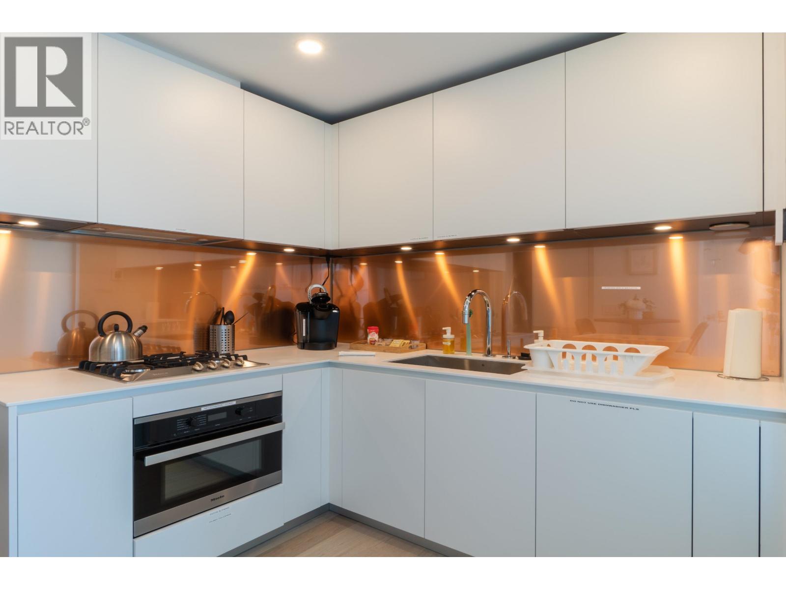 2010 1480 Howe Street, Vancouver, British Columbia  V6Z 0G5 - Photo 9 - R3072909