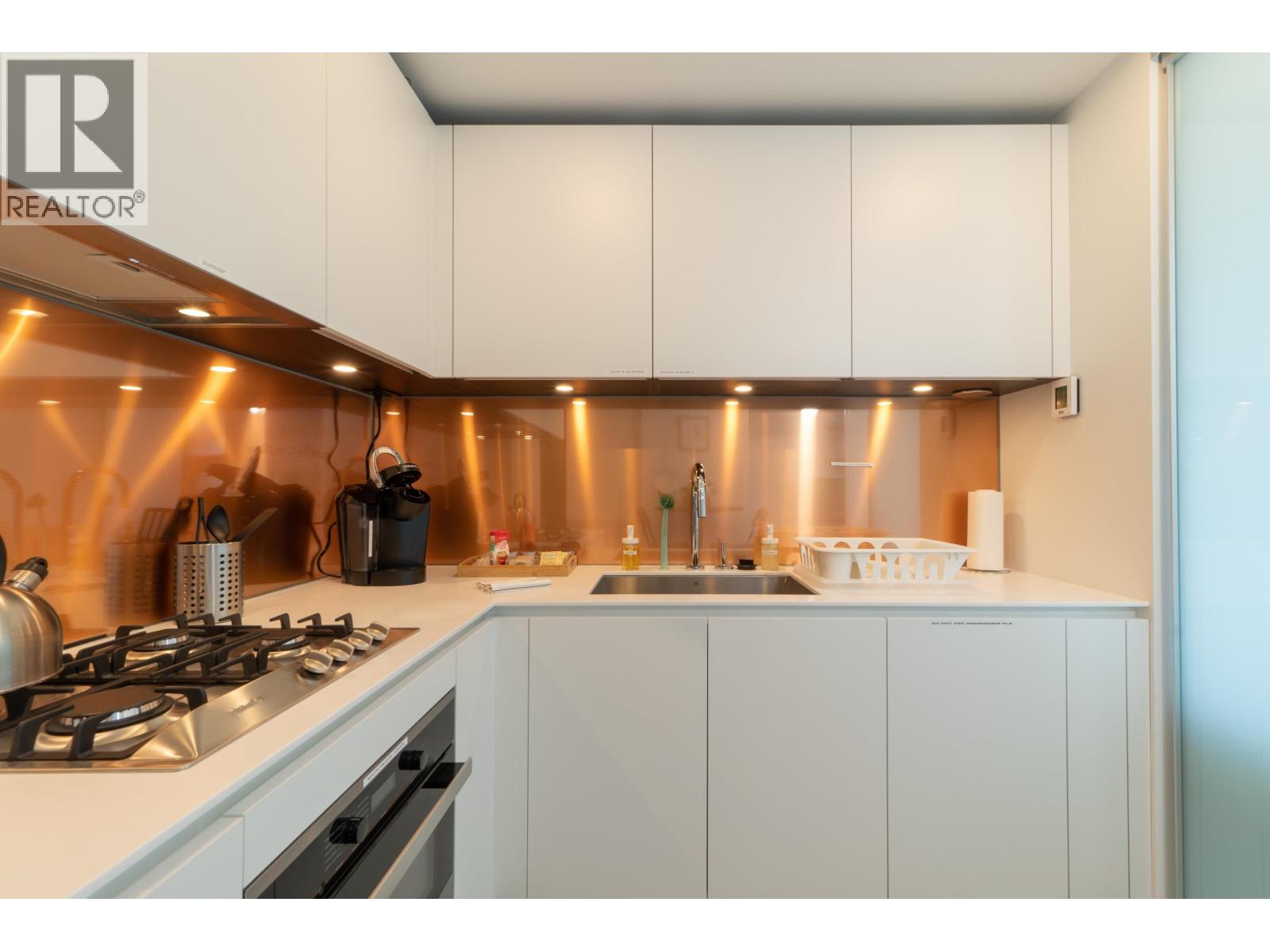 2010 1480 Howe Street, Vancouver, British Columbia  V6Z 0G5 - Photo 14 - R3072909