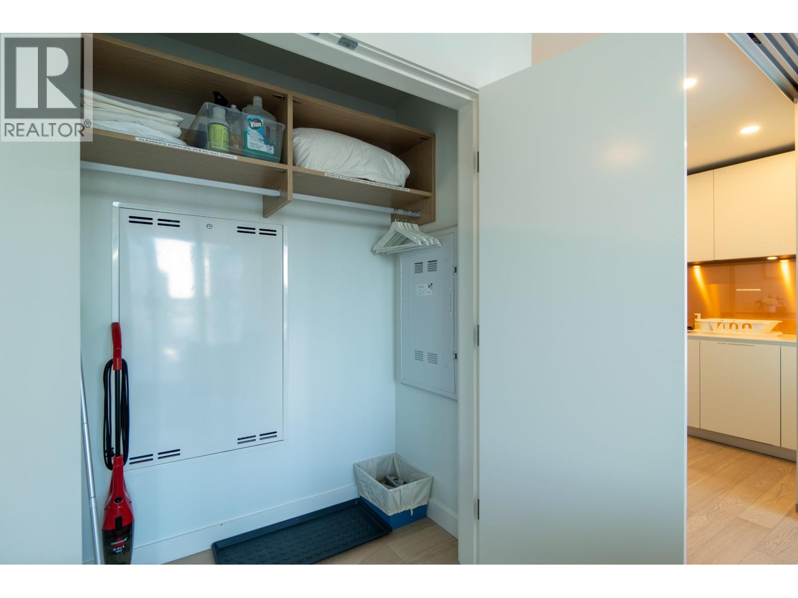 2010 1480 Howe Street, Vancouver, British Columbia  V6Z 0G5 - Photo 21 - R3072909