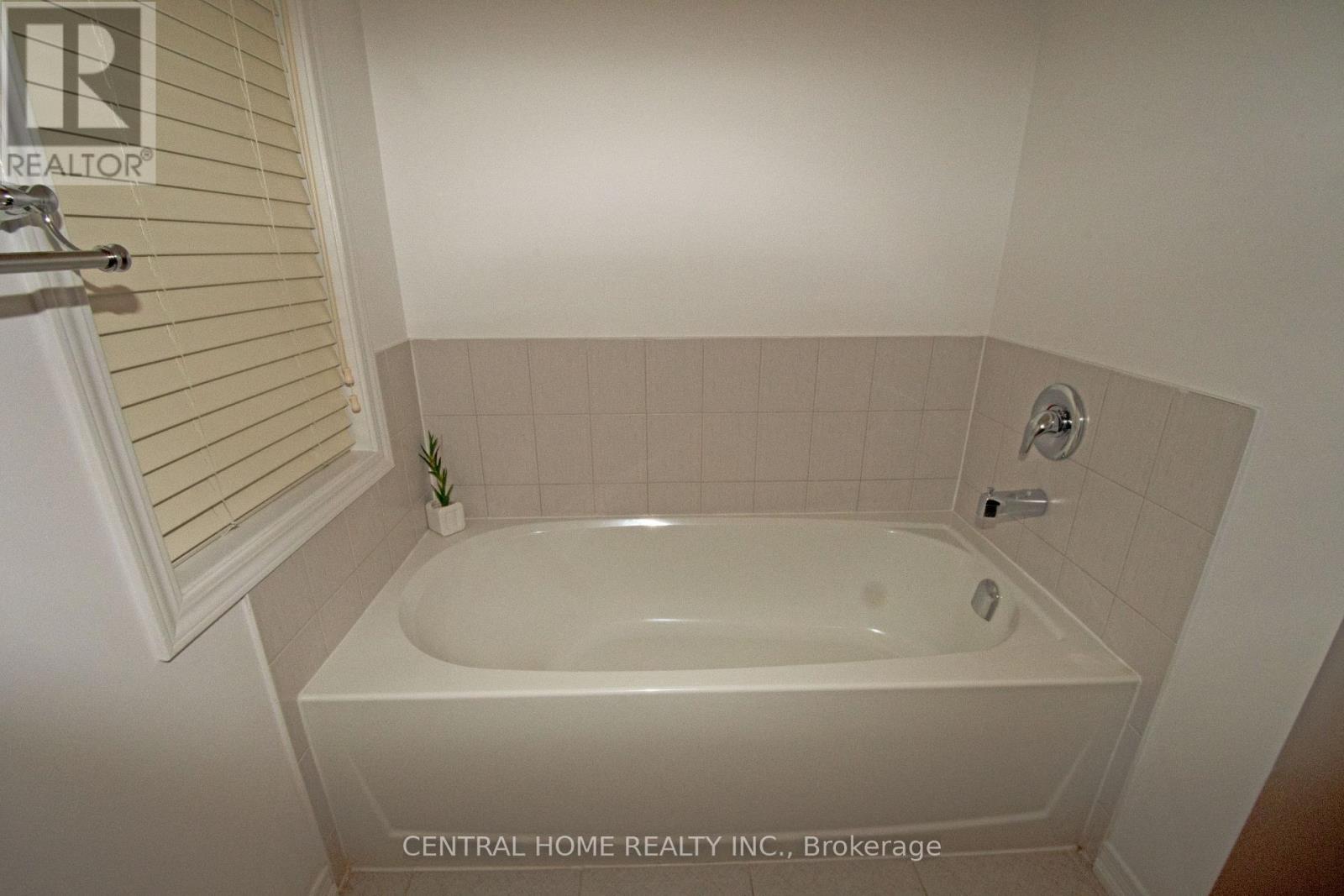 25 Camilleri Road, Ajax, Ontario  L1Z 0T2 - Photo 20 - E12390393