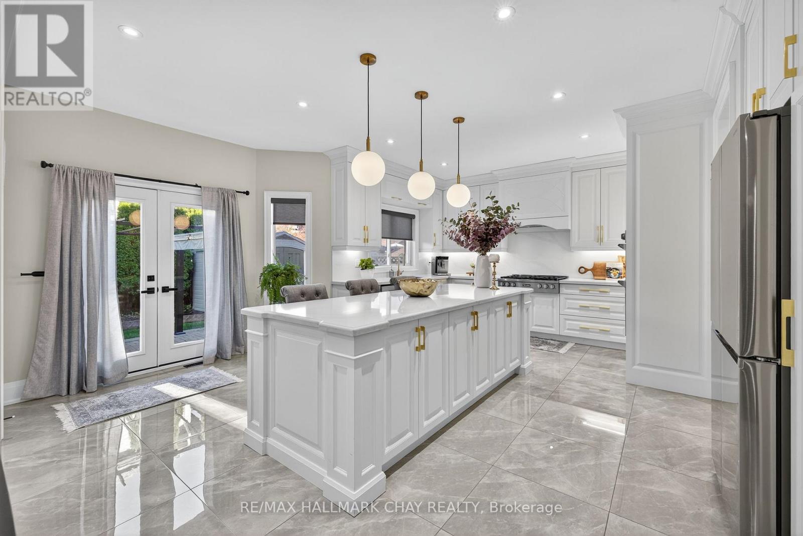 160 Golden Gate Circle, Vaughan, Ontario  L4H 1N6 - Photo 8 - N12490628