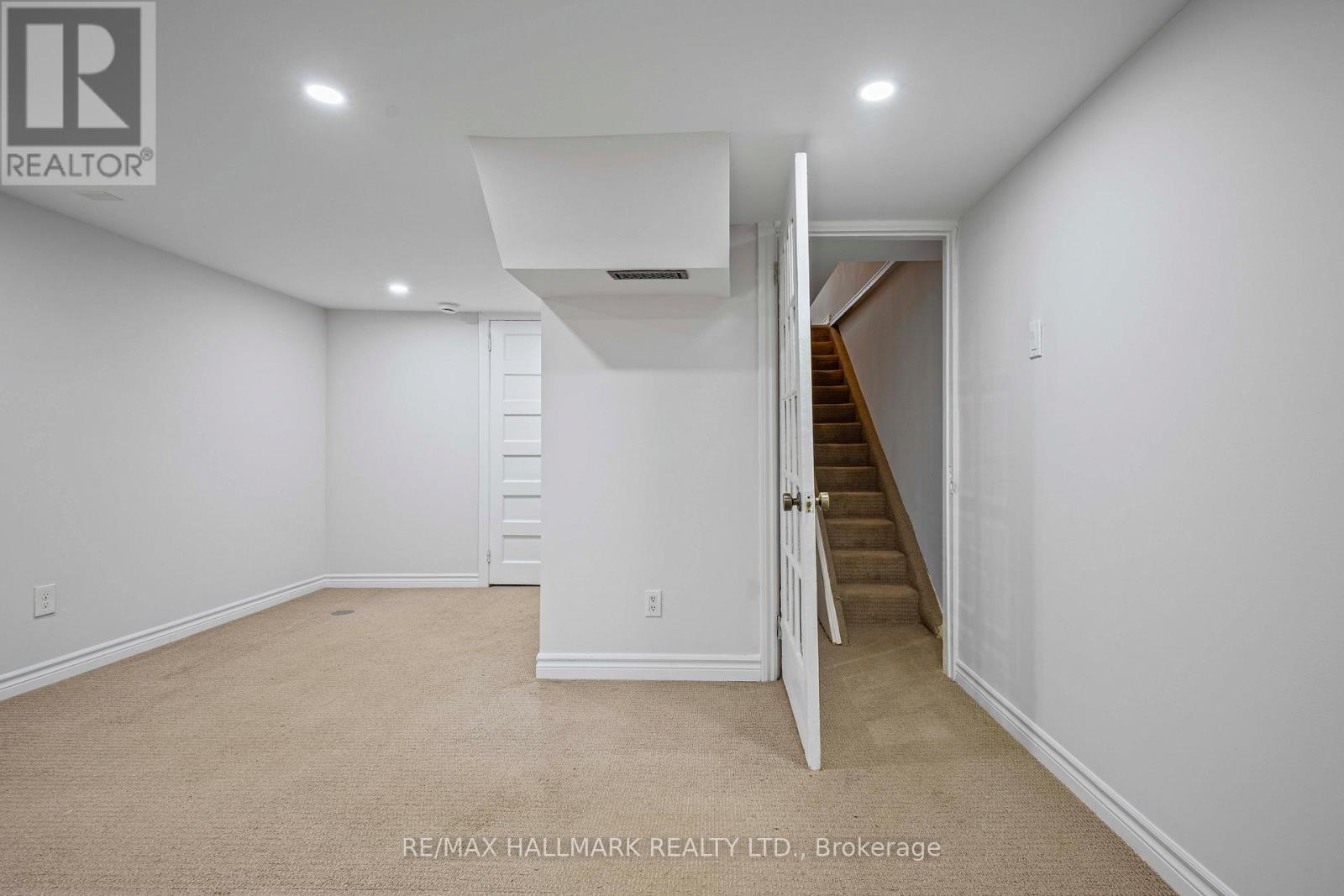 Main - 167 Heward Avenue, Toronto, Ontario  M4M 2T6 - Photo 16 - E12611588