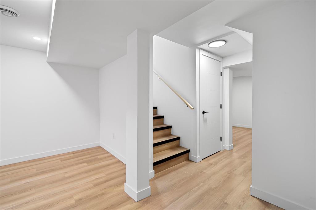 147 Albina Way, Winnipeg, Manitoba  R2R 1G5 - Photo 18 - 202529633