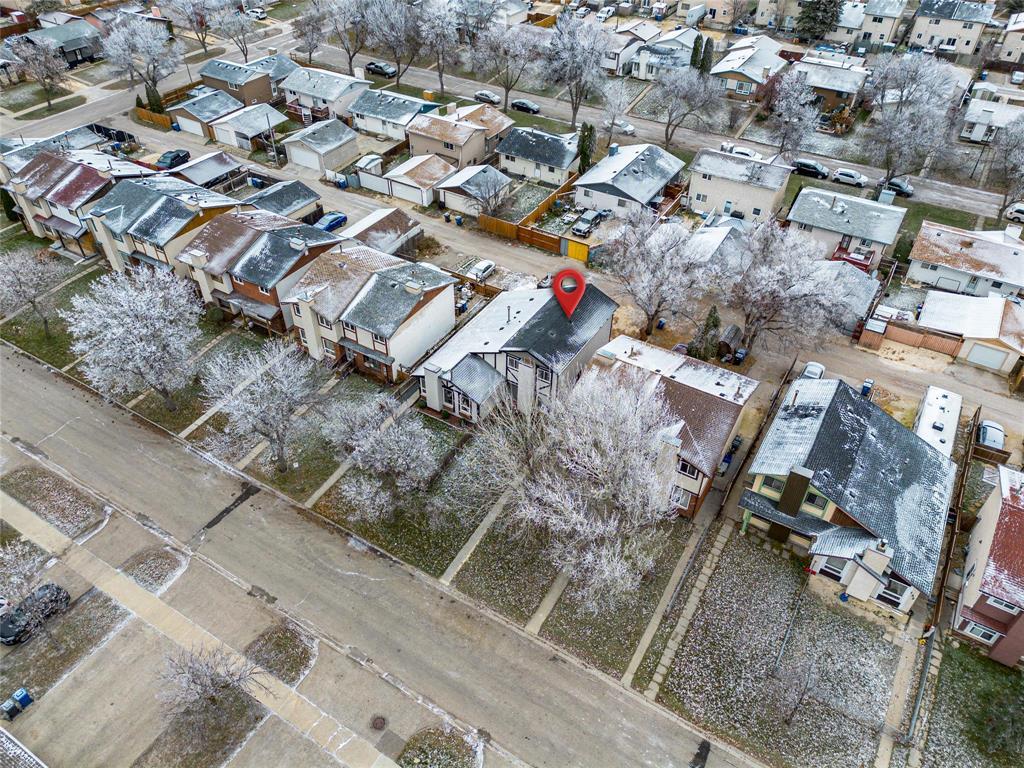 147 Albina Way, Winnipeg, Manitoba  R2R 1G5 - Photo 30 - 202529633