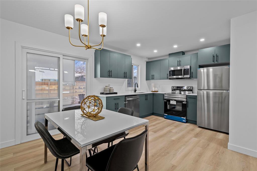 147 Albina Way, Winnipeg, Manitoba  R2R 1G5 - Photo 7 - 202529633