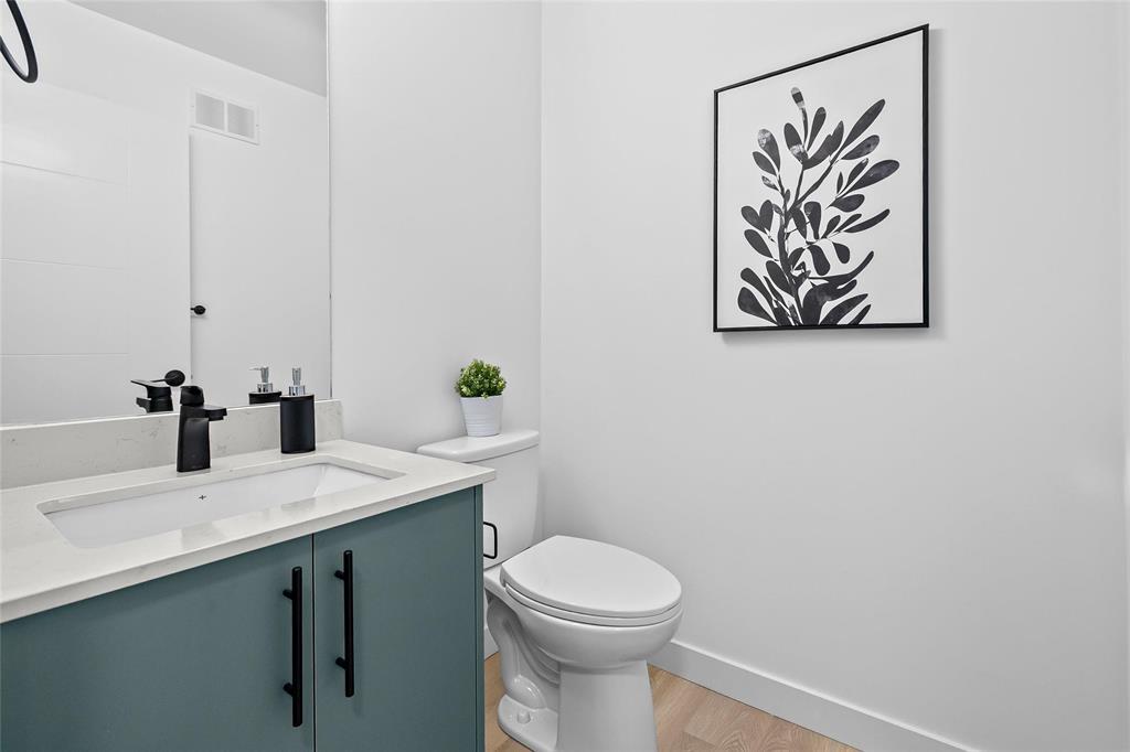 147 Albina Way, Winnipeg, Manitoba  R2R 1G5 - Photo 8 - 202529633