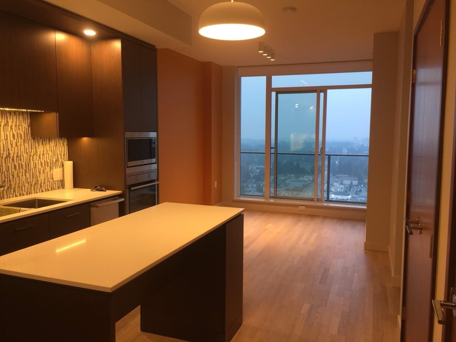 3803 13495 Central Avenue, Surrey, British Columbia  V3T 0K2 - Photo 2 - R3072801