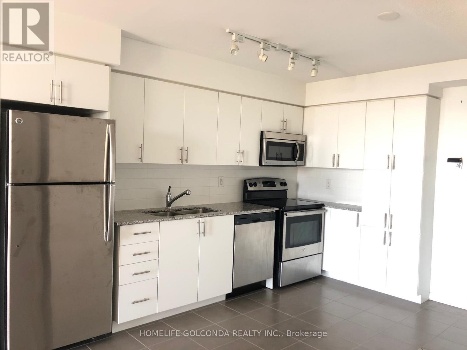 2409 - 830 LAWRENCE AVENUE W, Toronto, Ontario