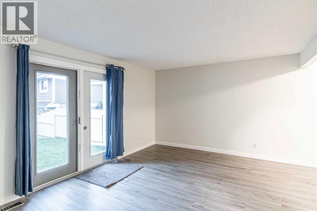 212 Georgian Villas Ne, Calgary, Alberta  t2a 7c9 - Photo 10 - A2265583