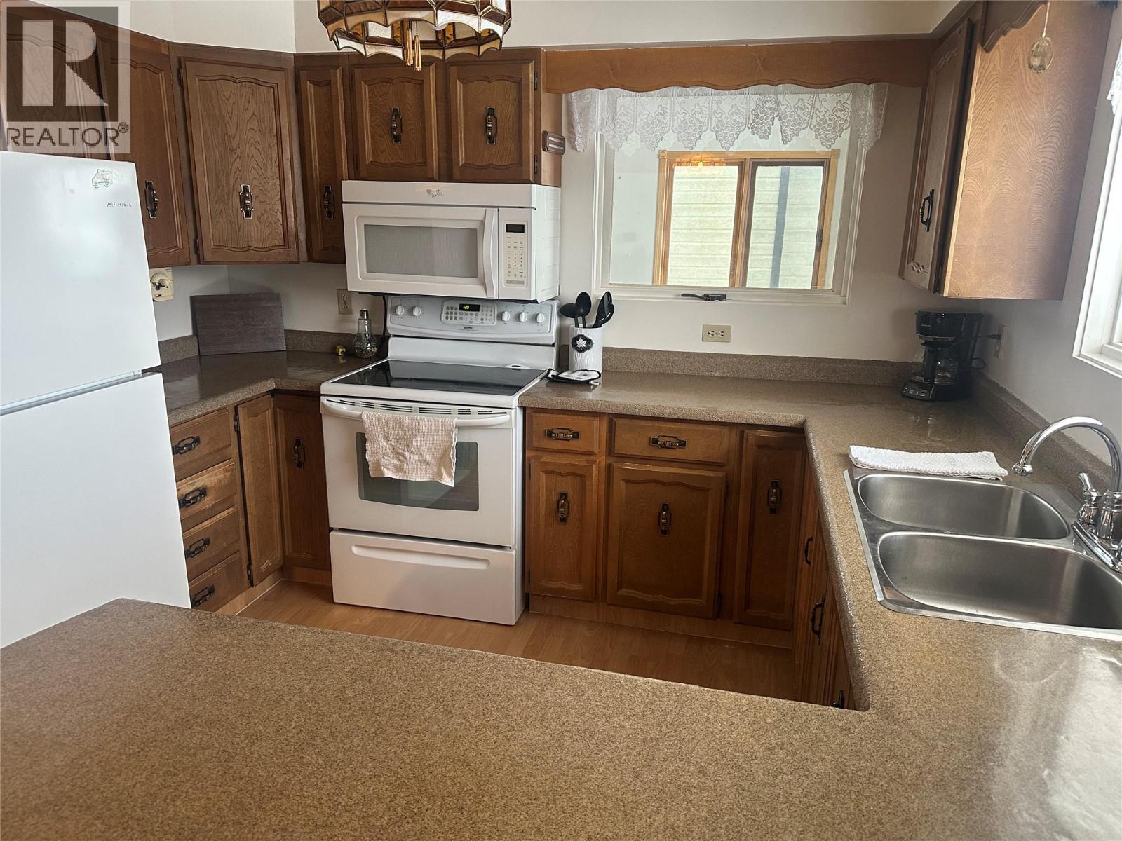 1424 106 Avenue, Dawson Creek, British Columbia  V1G 2P3 - Photo 6 - 10370190