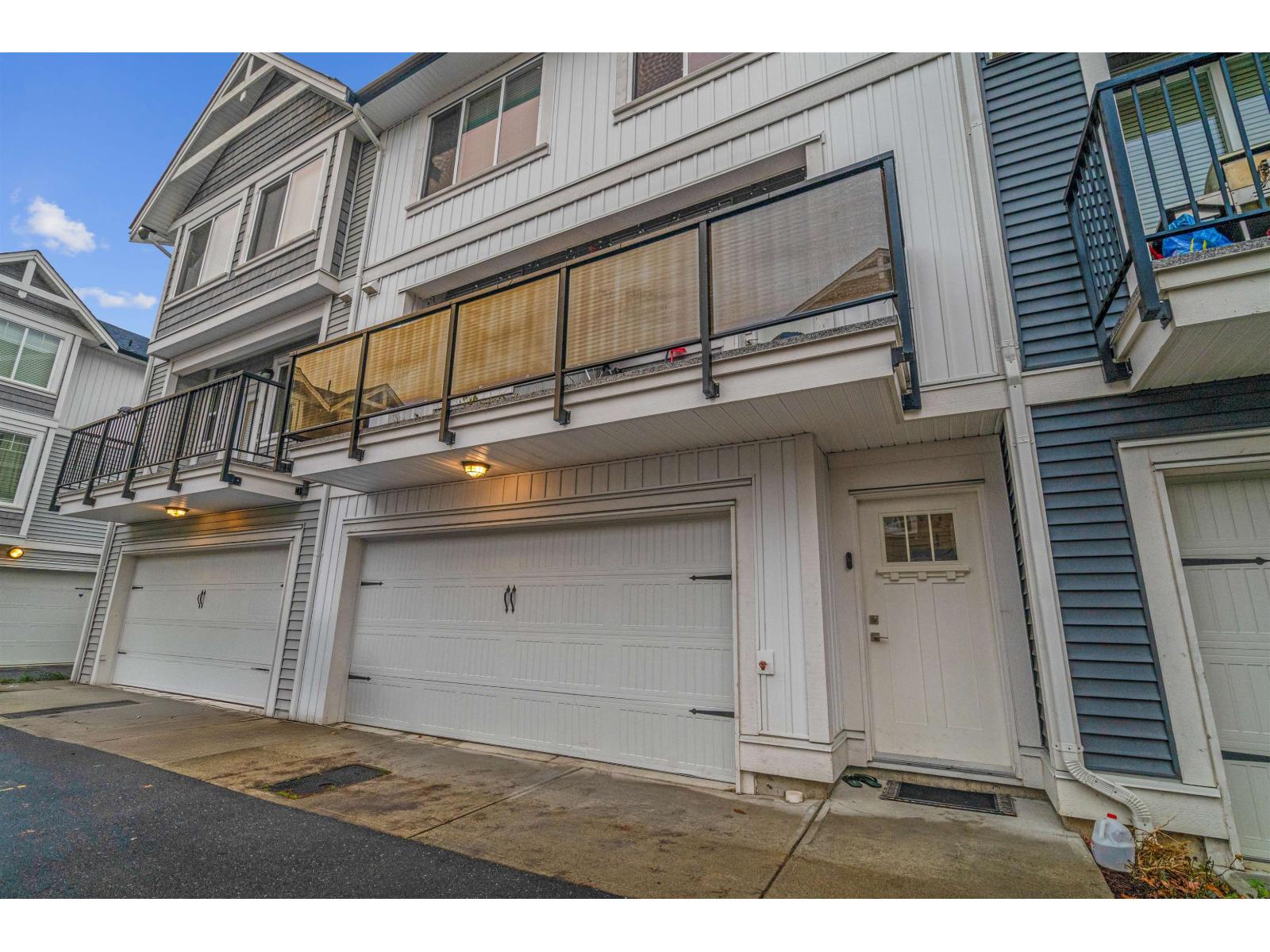 2 32035 Mt Waddington Avenue, Abbotsford, British Columbia  V2T 0H1 - Photo 2 - R3072381