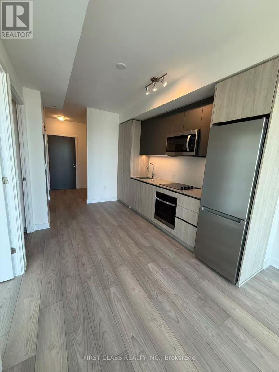 5858 Yonge Street, Toronto, Ontario  M2M 0C6 - Photo 2 - C12611630