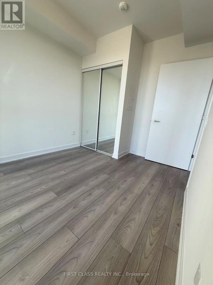 5858 Yonge Street, Toronto, Ontario  M2M 0C6 - Photo 6 - C12611630