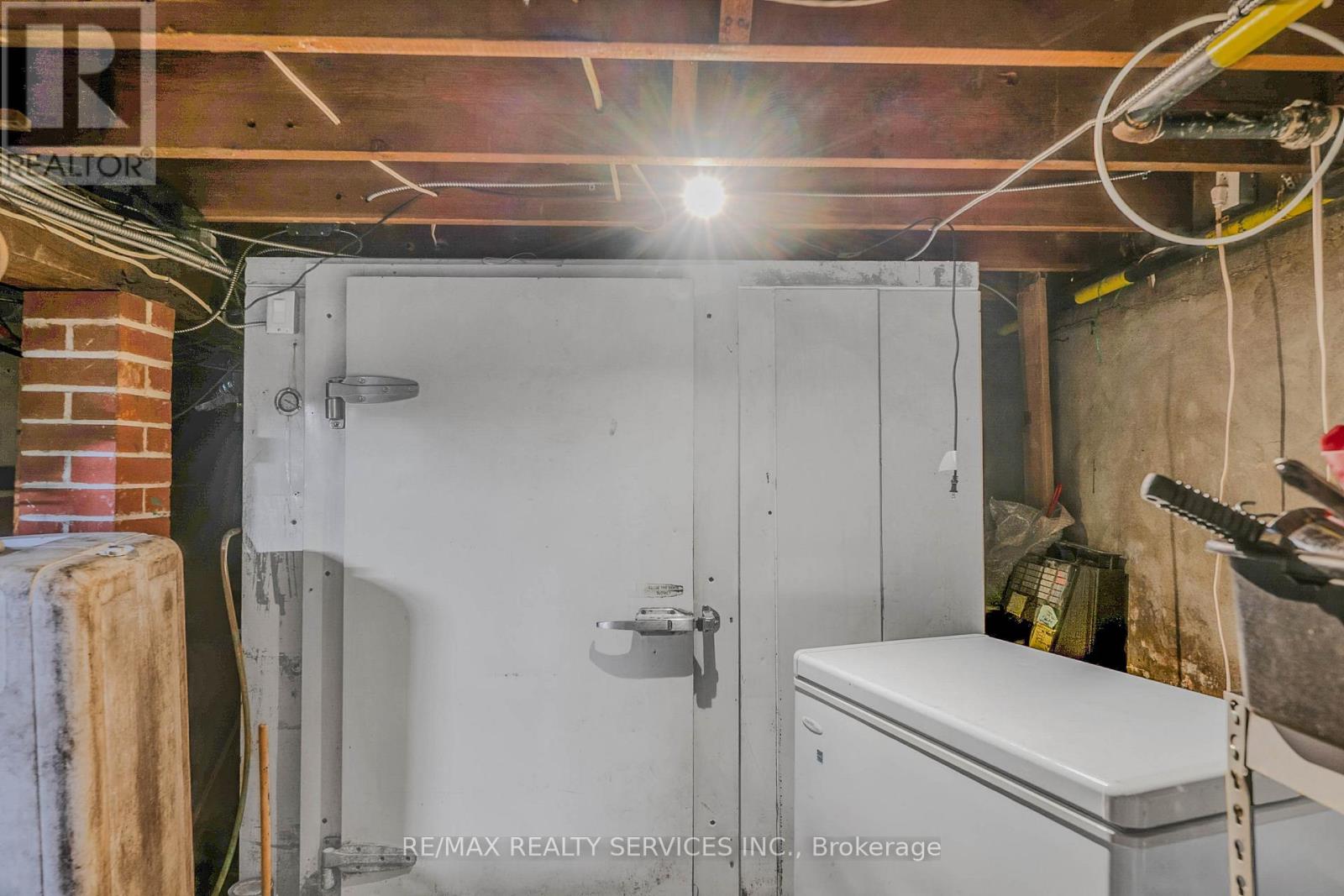 84 King Street W, Oshawa, Ontario  L1H 1A6 - Photo 10 - E12611636