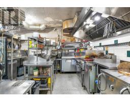 84 KING STREET W, Oshawa, Ontario