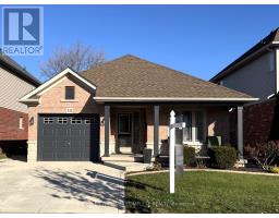 144 SUMNER CRESCENT, Grimsby, Ontario