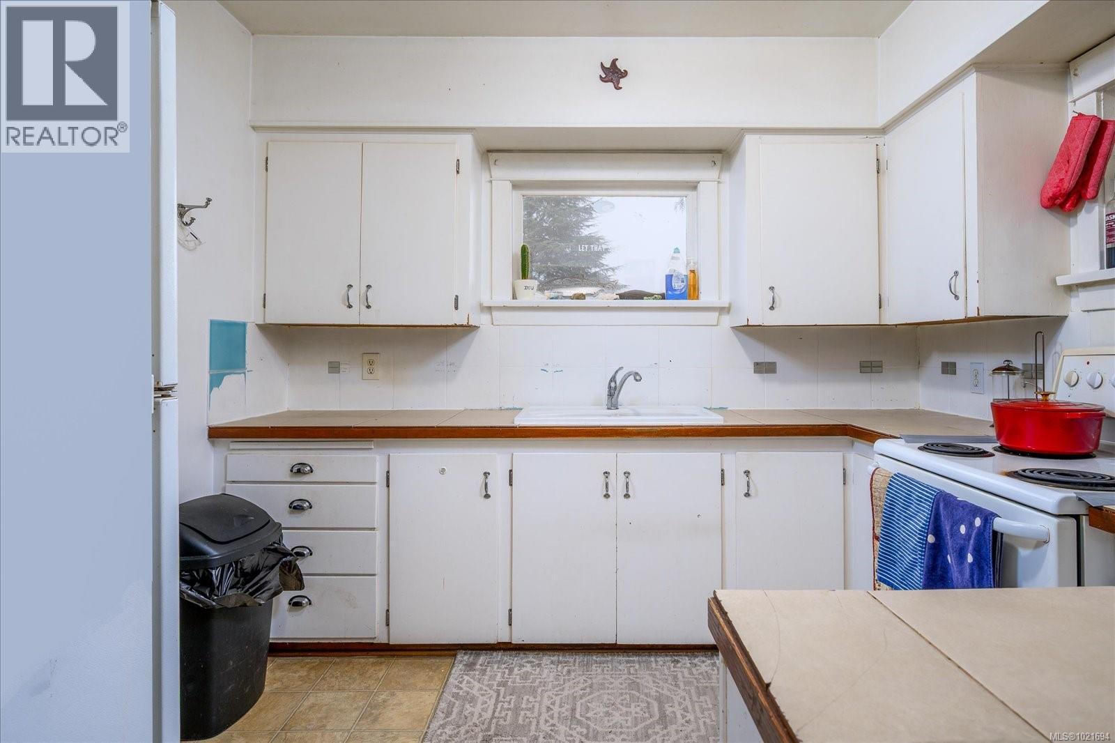 1986 Estevan Rd, Nanaimo, British Columbia  V9S 3Z2 - Photo 8 - 1021694