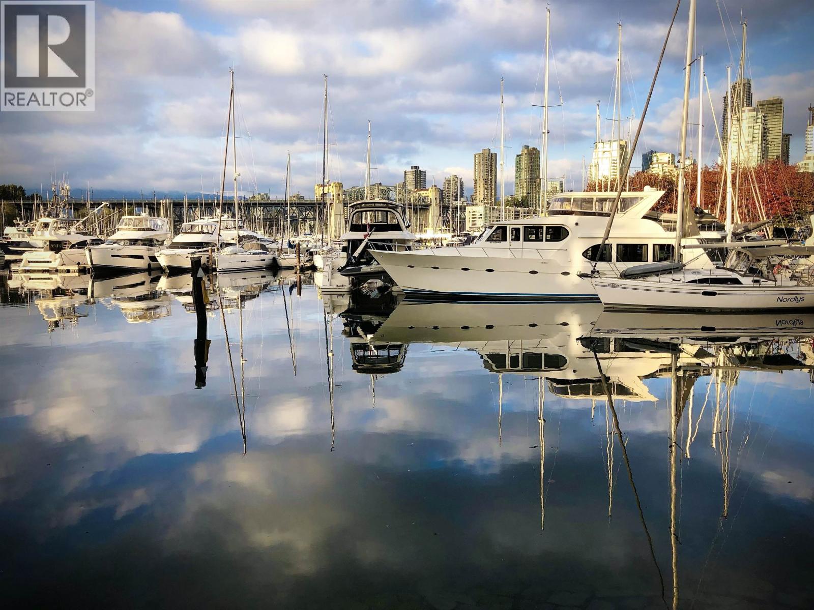 204 1550 Mariner Walk, Vancouver, British Columbia  V6J 4X9 - Photo 1 - R3072856