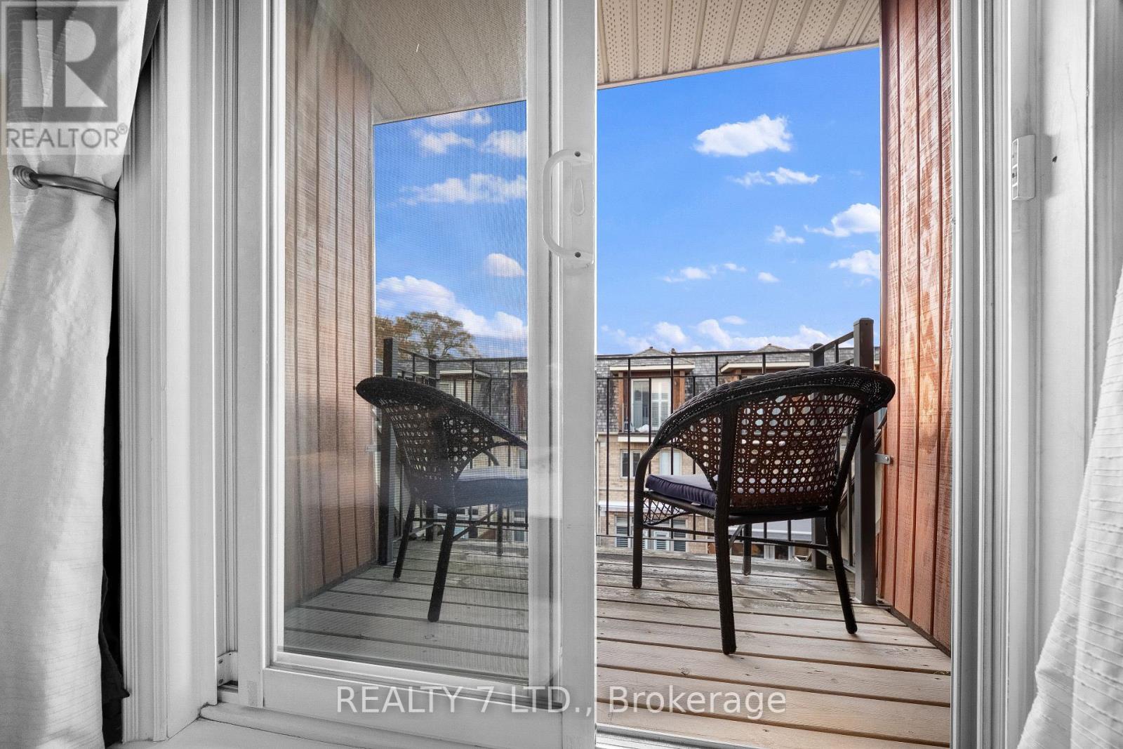 44 Furrow Lane, Toronto, Ontario  M8Z 0A3 - Photo 36 - W12611612