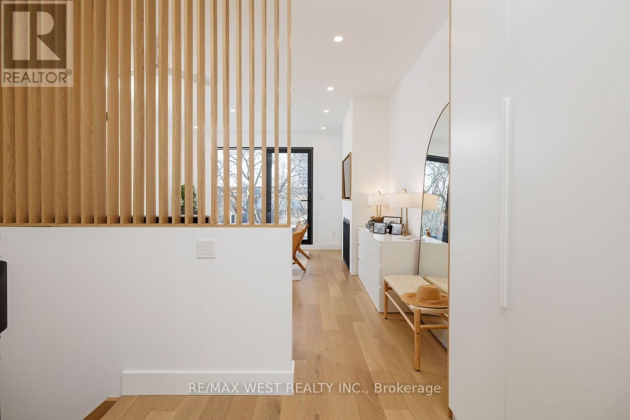 22 Cowan Avenue, Toronto, Ontario  M6K 2N4 - Photo 18 - W12611634