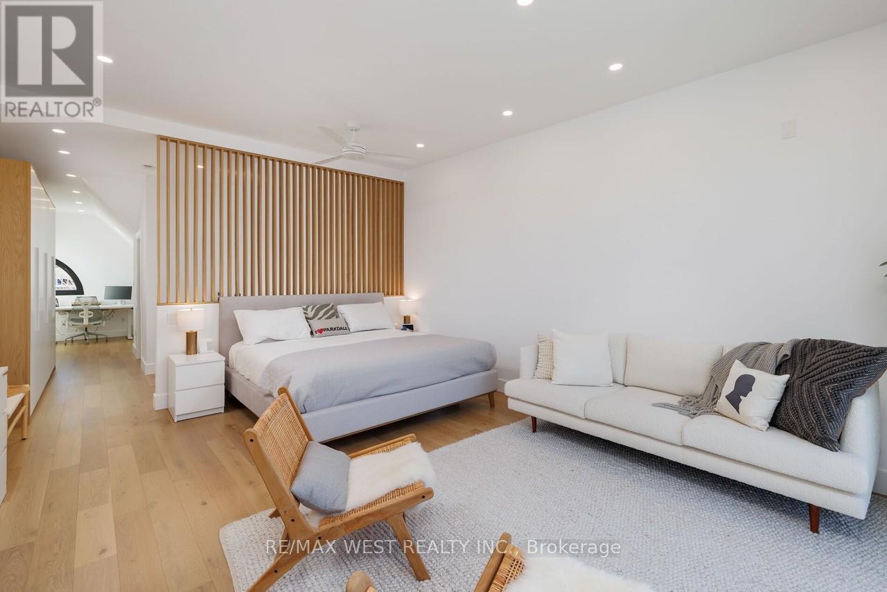 22 Cowan Avenue, Toronto, Ontario  M6K 2N4 - Photo 19 - W12611634