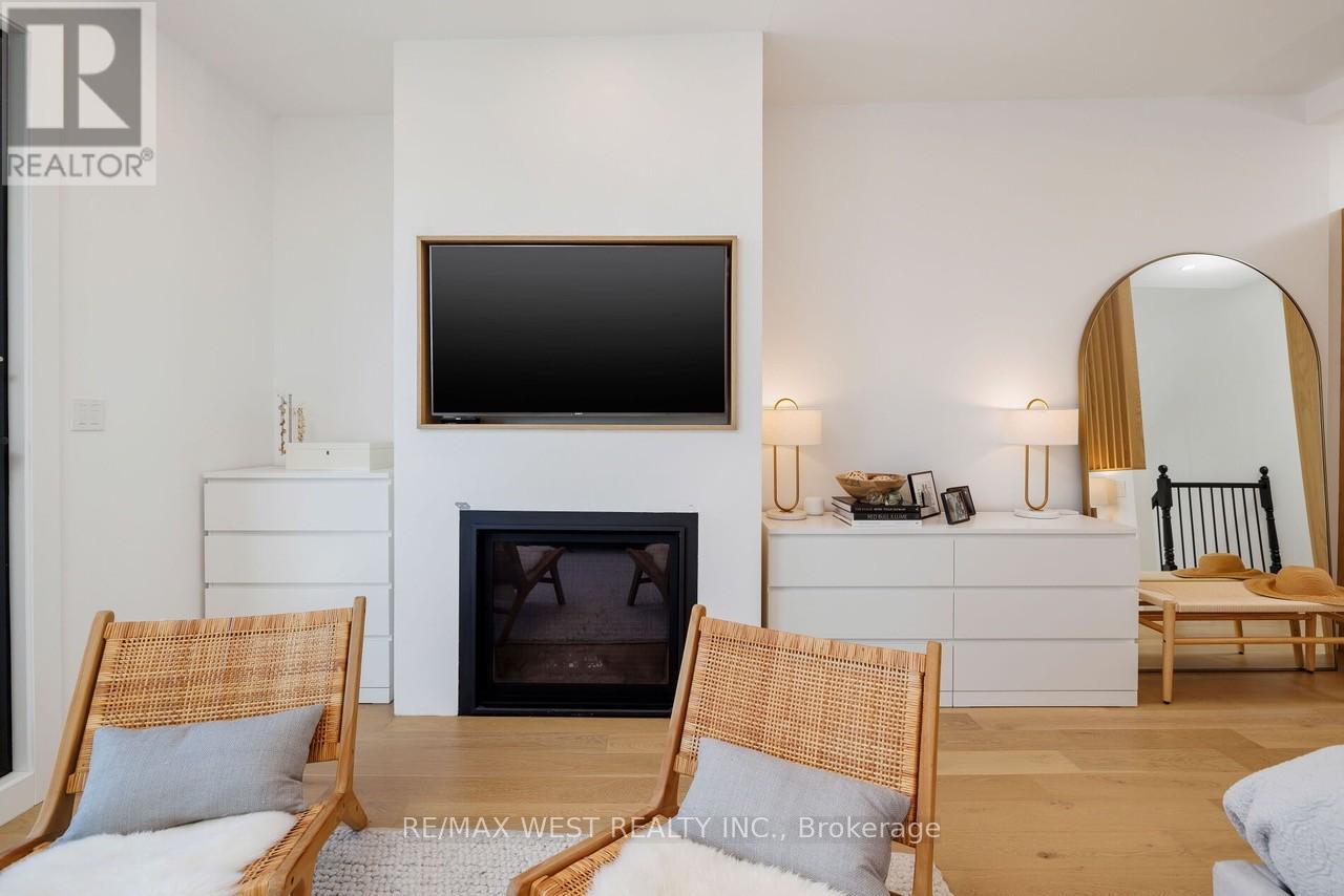 22 Cowan Avenue, Toronto, Ontario  M6K 2N4 - Photo 20 - W12611634