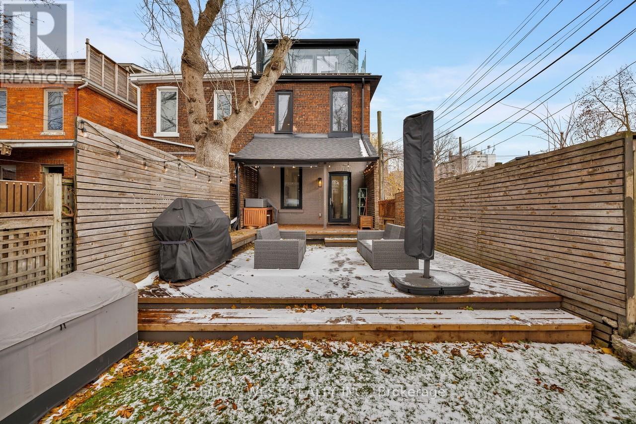 22 Cowan Avenue, Toronto, Ontario  M6K 2N4 - Photo 28 - W12611634